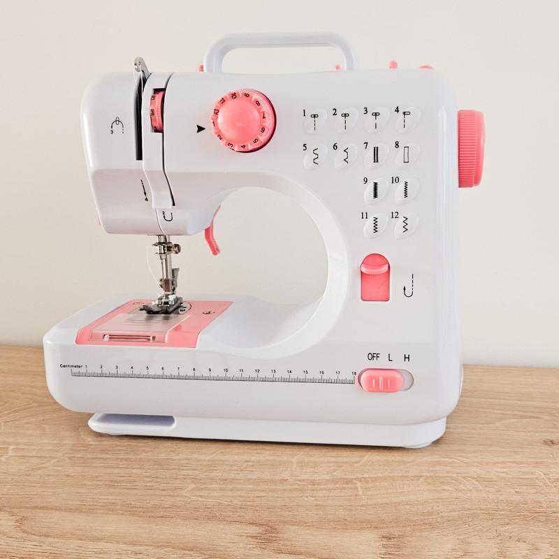 sewing-machine-love2craft.jpg